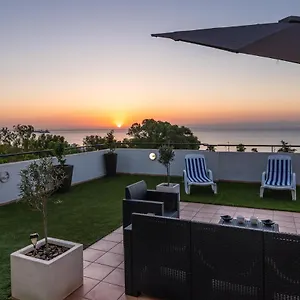 Makenzy Seaview Penthouse Apartament Larnaca