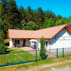 Letniskowy Pod Lasem Domek letniskowy Gdańsk