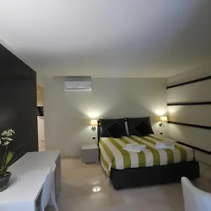 2* Bed & Breakfast Gatto Bianco House
