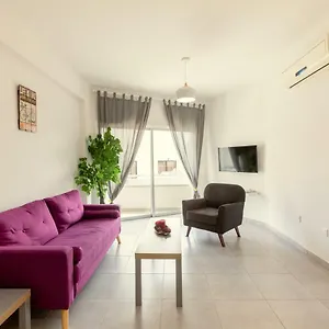 Savvas Centre Flat Apartament Larnaca